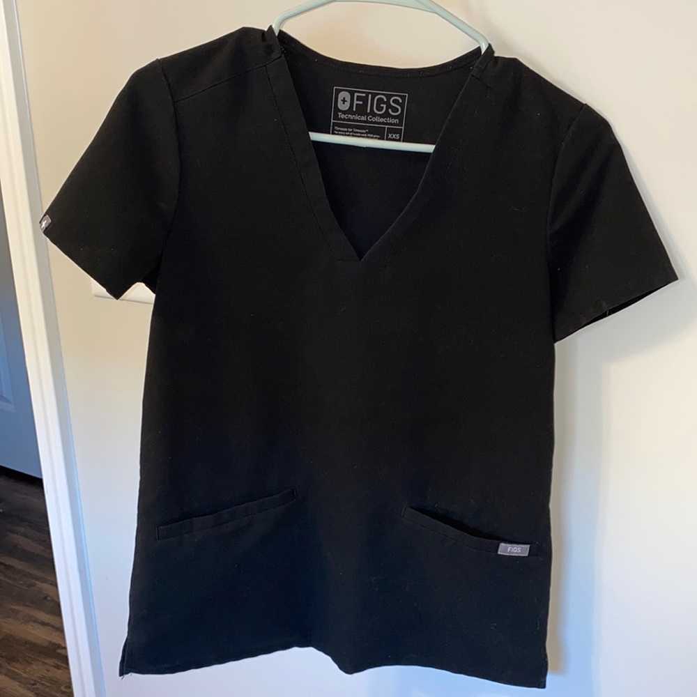 Black Figs scrub top